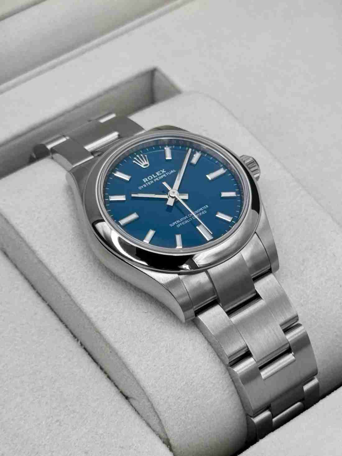NEW 2026 Rolex Oyster Perpetual 31mm 277200 Med Blue Dial - Image 5