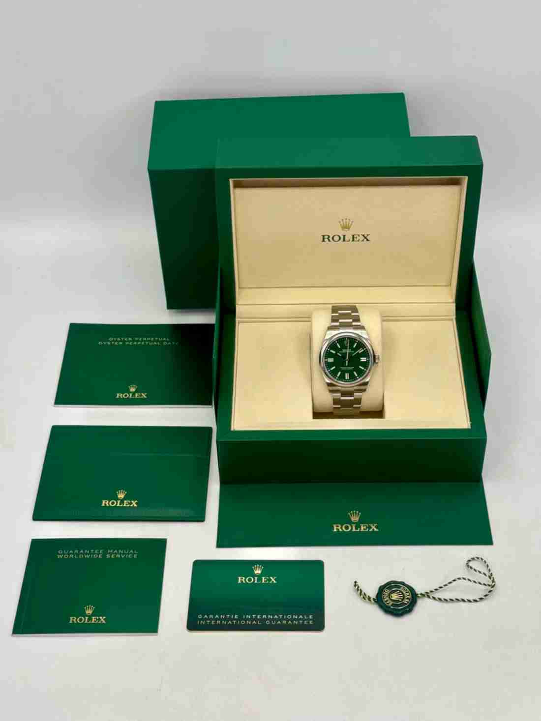 NEW 2026 Rolex Oyster Perpetual 41mm 134300 Green Dial - Image 5