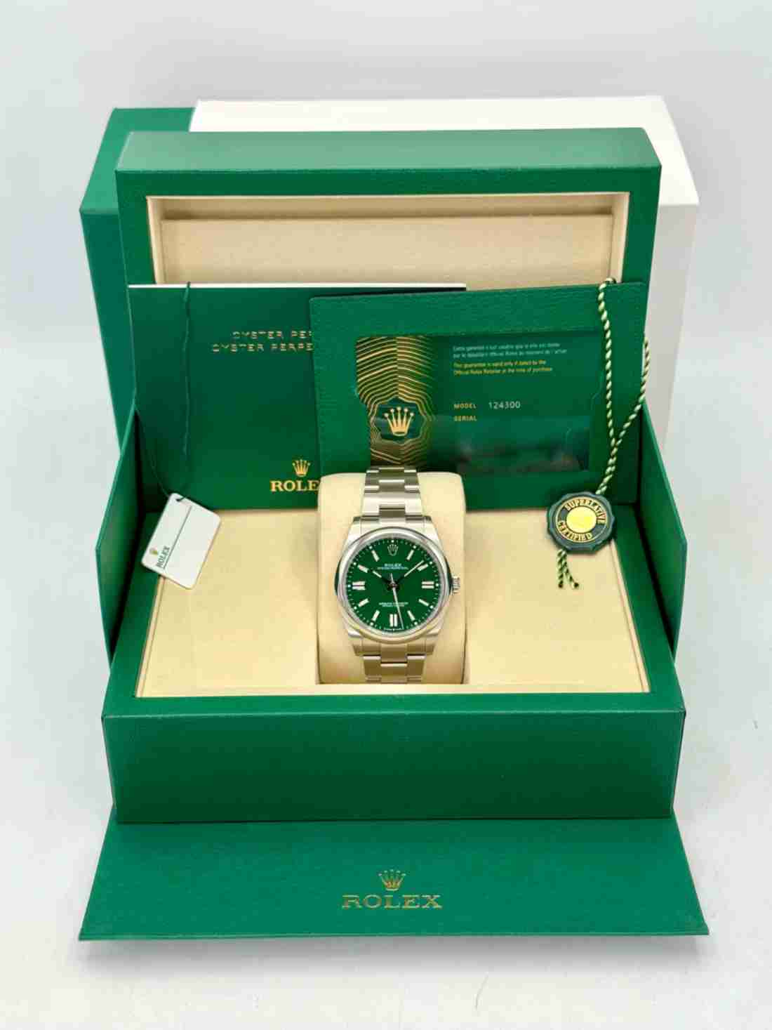NEW 2025 Rolex Oyster Perpetual 41mm 124300 Green Dial - Image 5