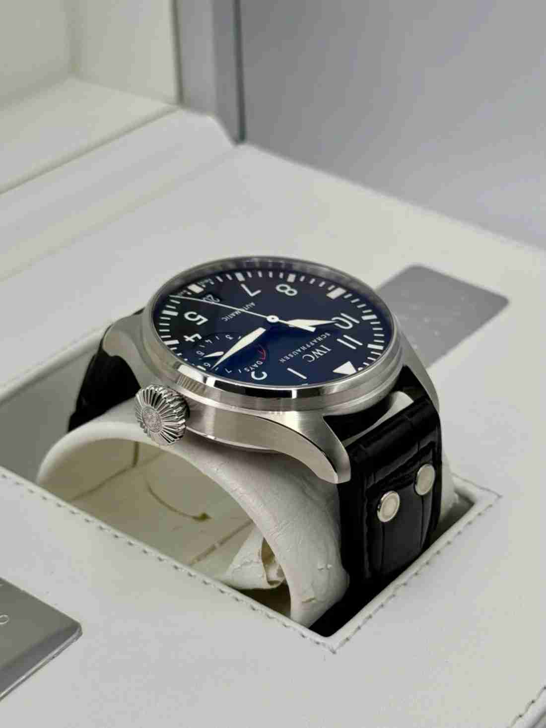 2010 IWC Big Pilot 46mm IW500401 Stainless Steel Black Dial - Image 5