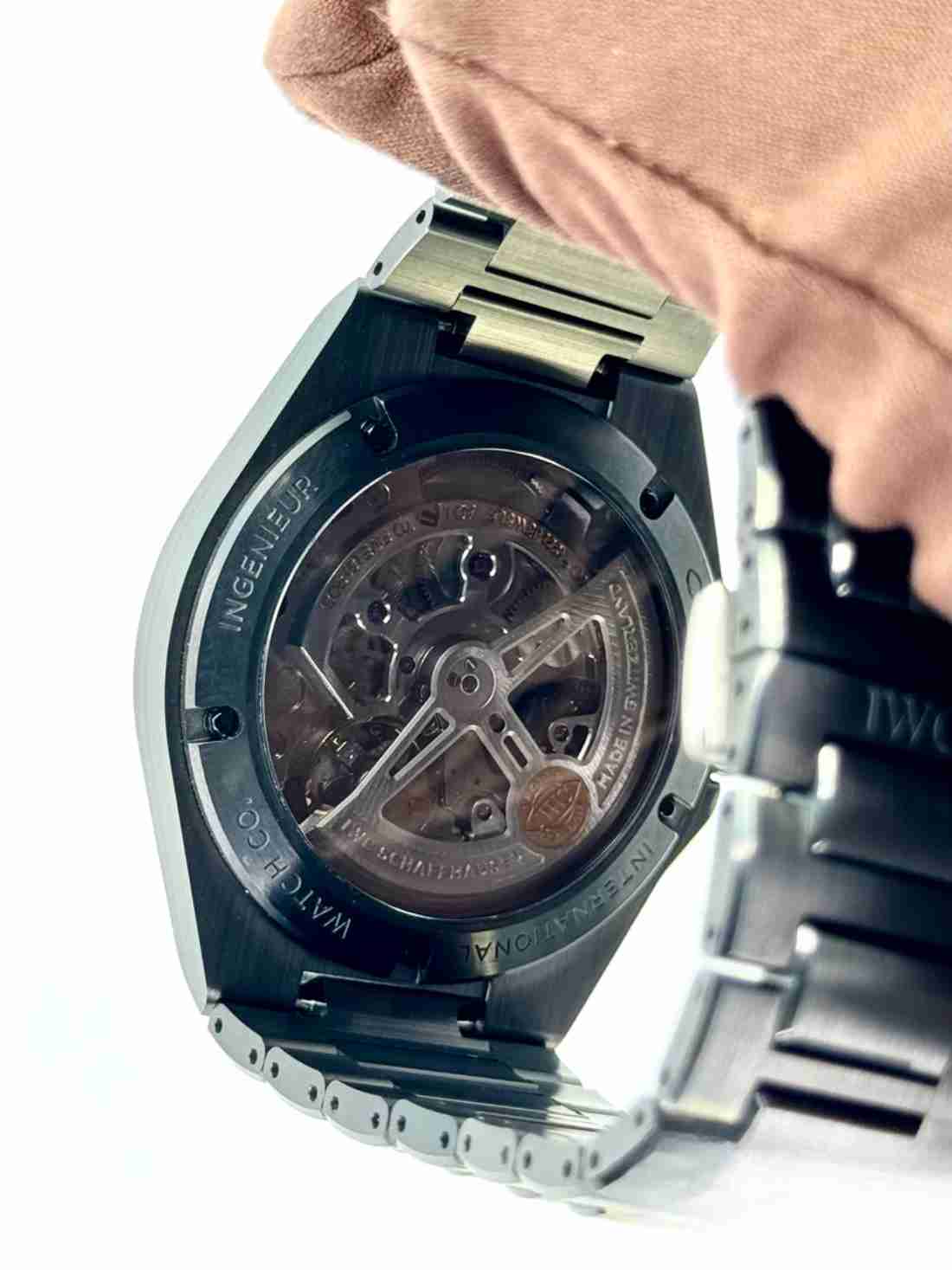 2025 IWC Ingenieur Automatic 42mm IW338903 Ceramic Black Dial - Image 5