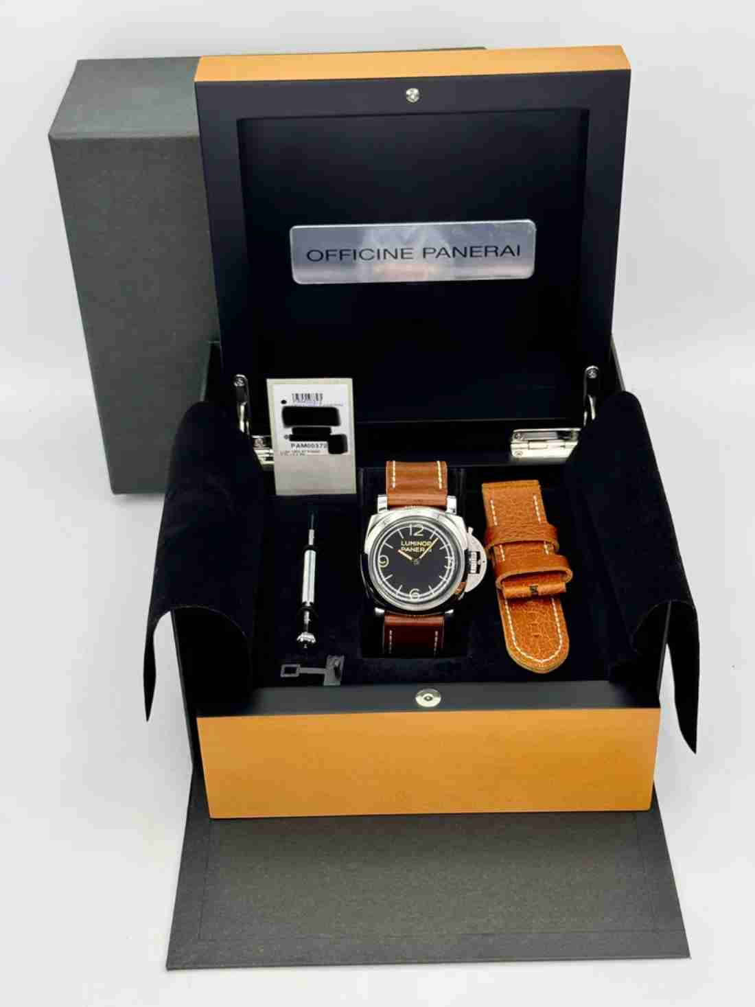 2012 Panerai Luminor 1950 3 Days 47mm PAM00372 Stainless Steel Black Dial - Image 6