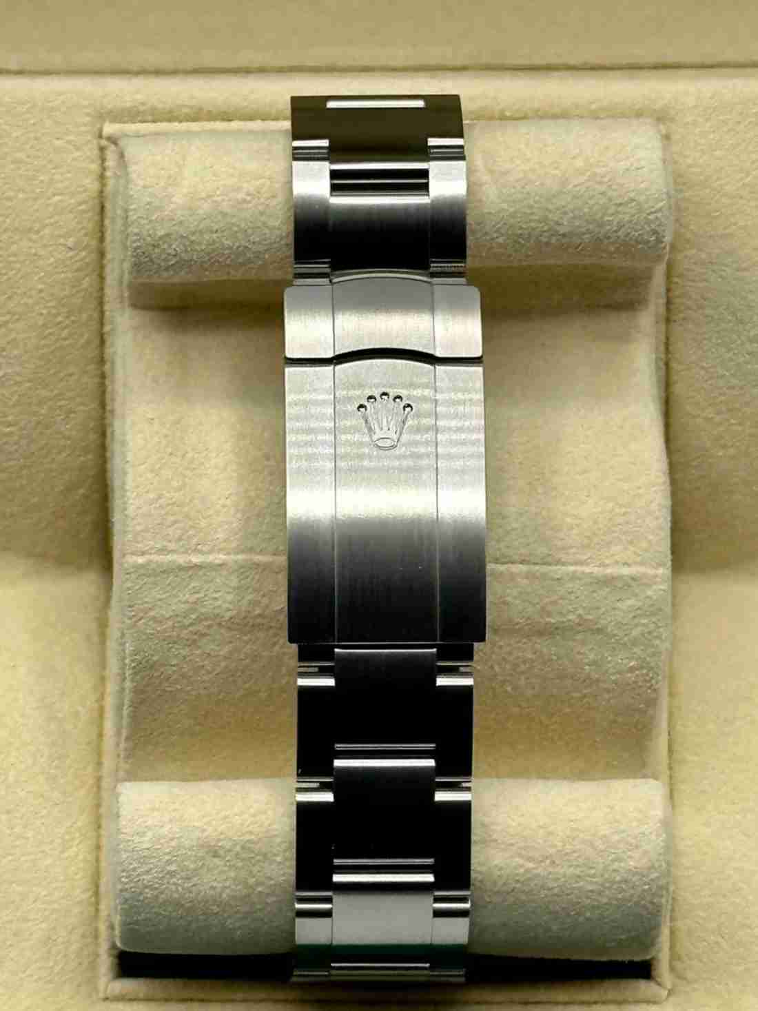 2017 Oyster Perpetual 39mm 114300 Grey Dial - Image 2