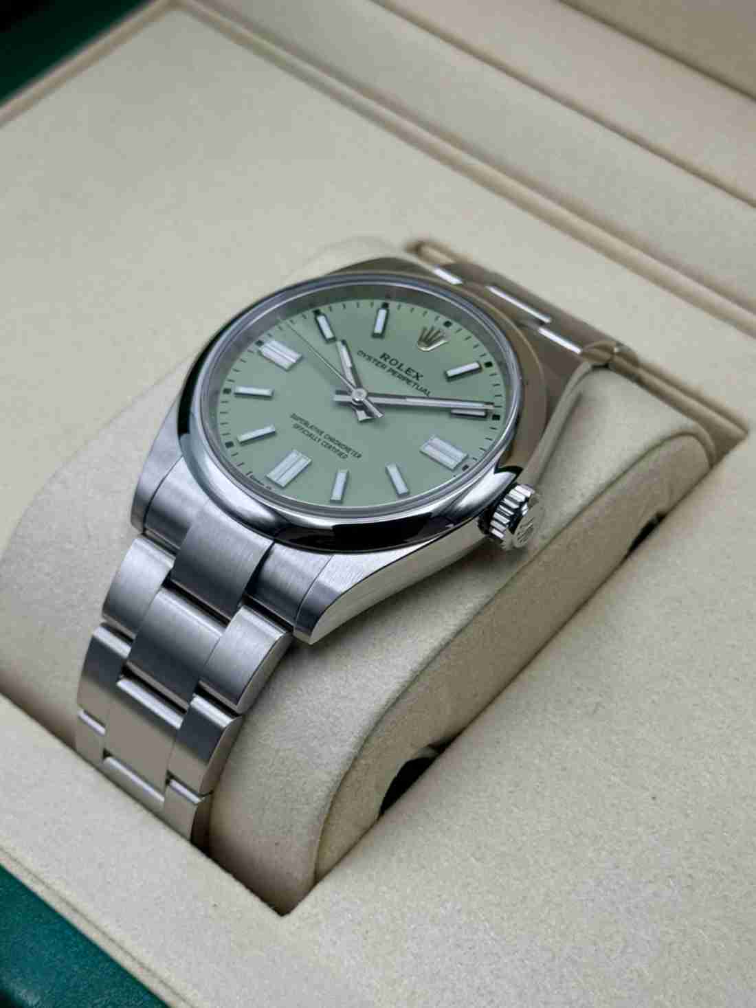 NEW 2026 Rolex Oyster Perpetual 41mm 134300 Pistachio Dial - Image 3