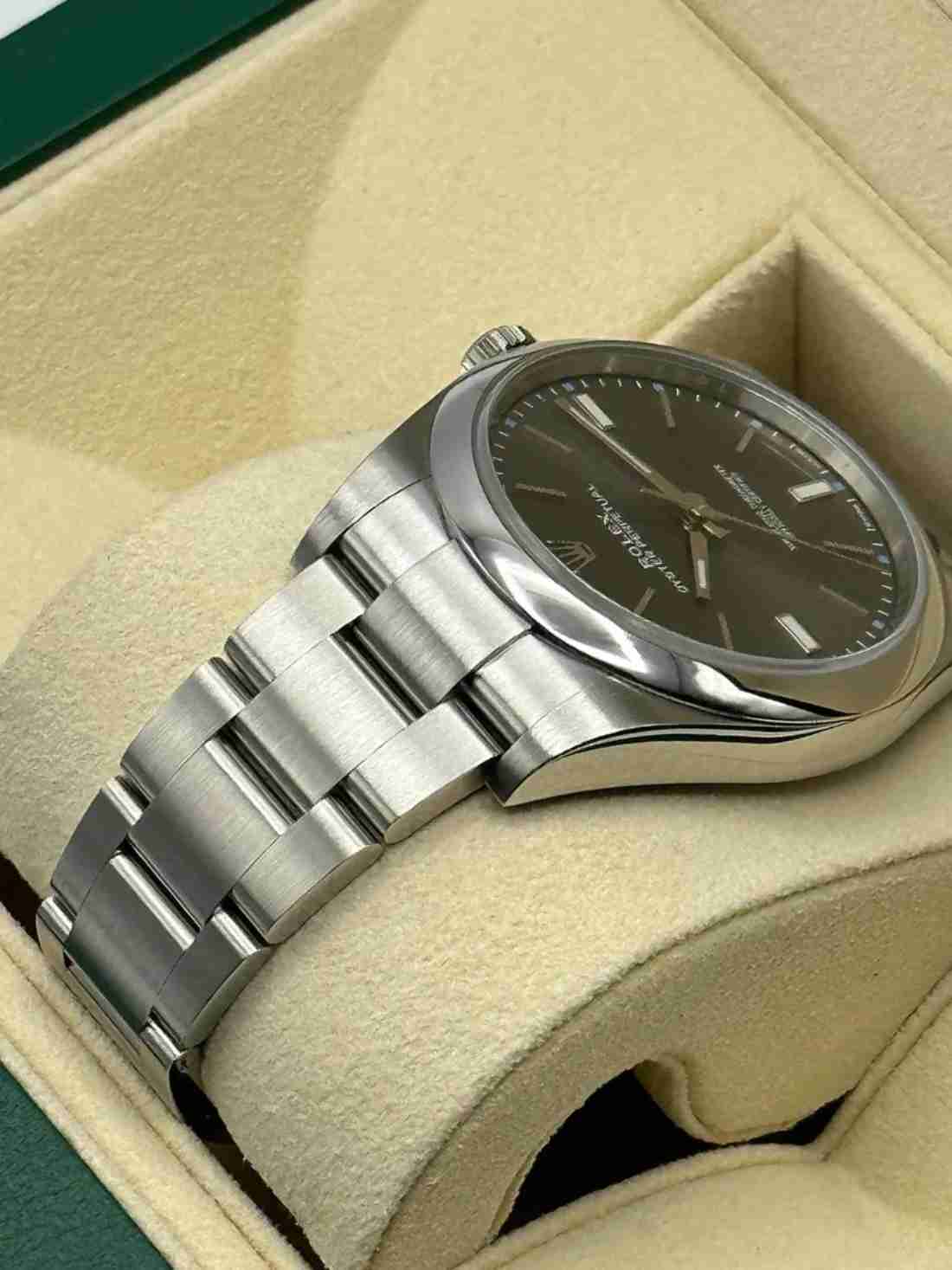2017 Oyster Perpetual 39mm 114300 Grey Dial - Image 3