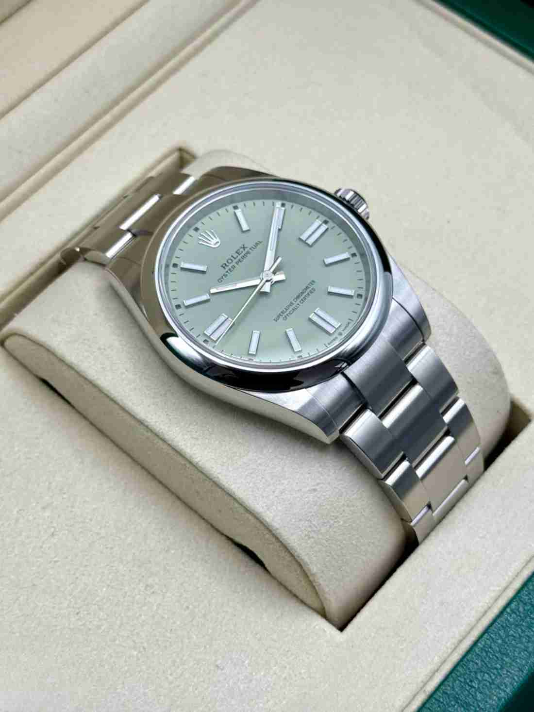 NEW 2026 Rolex Oyster Perpetual 41mm 134300 Pistachio Dial - Image 4