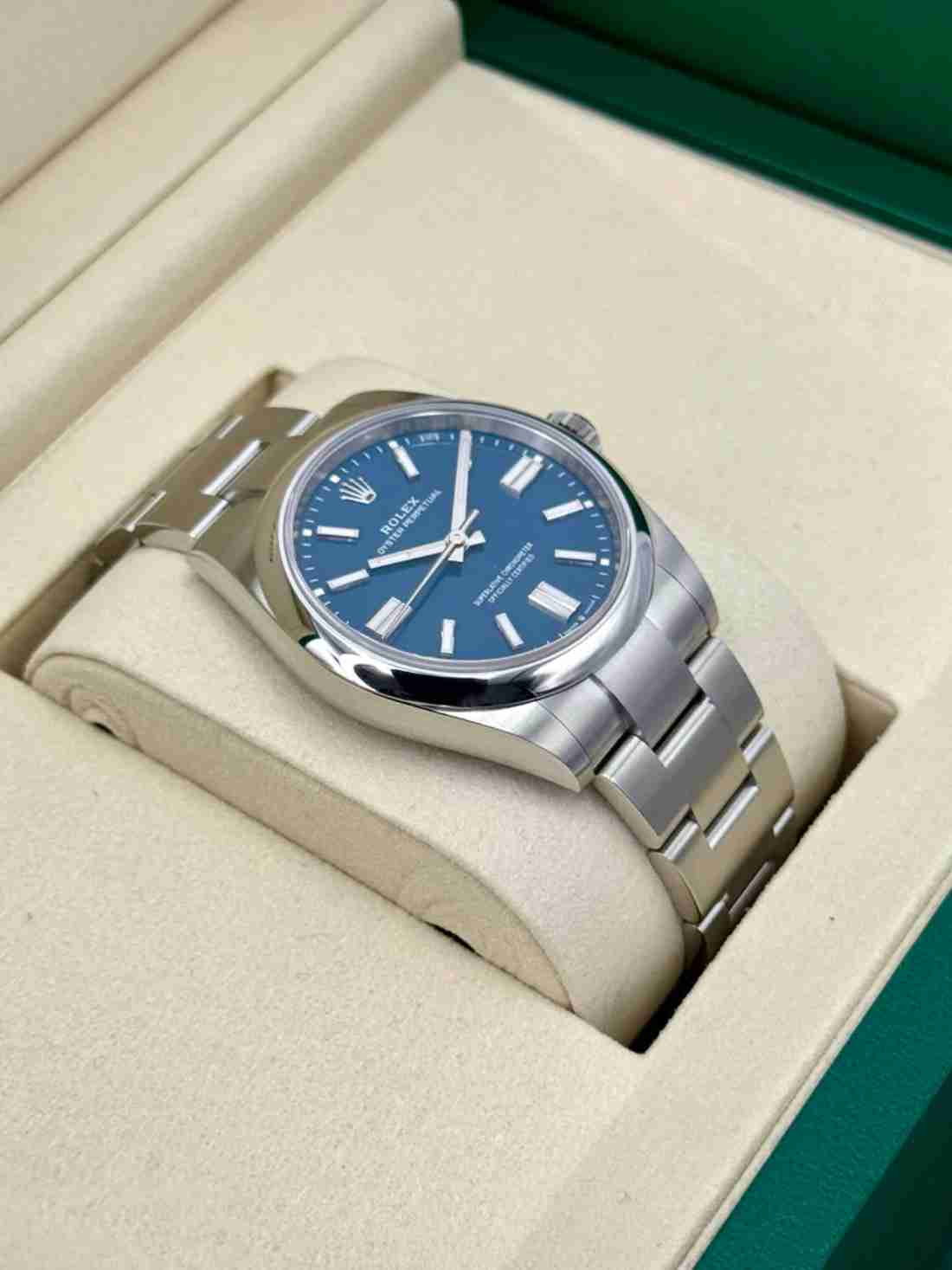 NEW 2025 Rolex Oyster Perpetual 41mm 134300 Med Blue Dial - Image 4