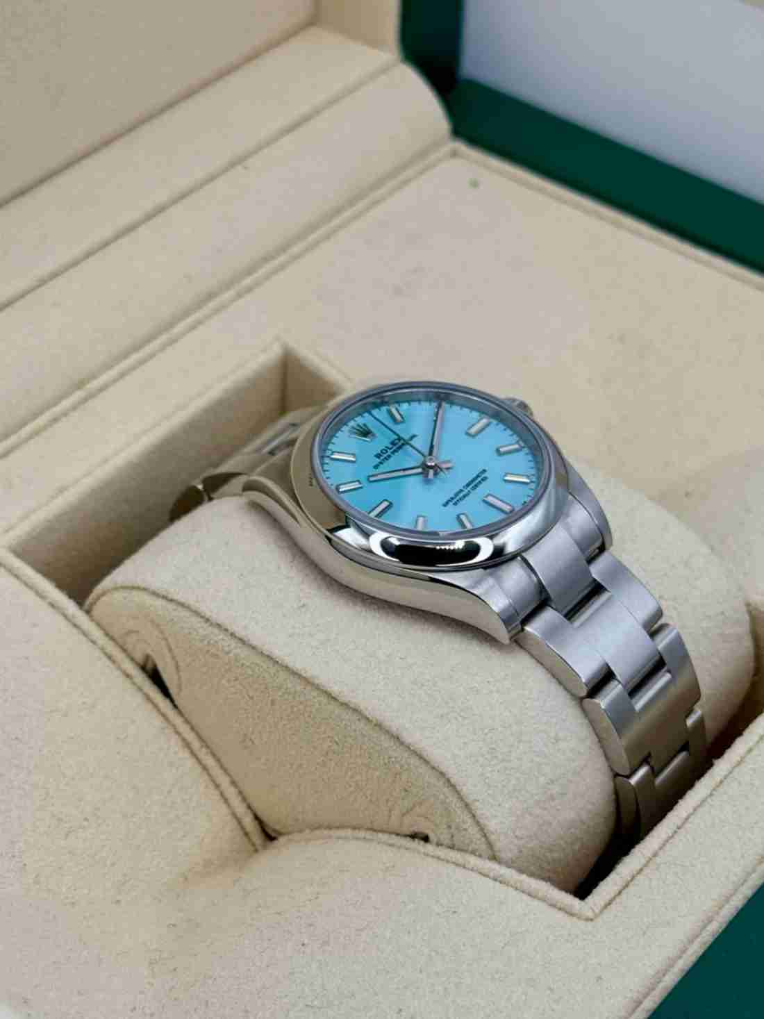 2021 Rolex Oyster Perpetual 31mm 277200 Turquoise Tiffany Blue Dial - Image 4