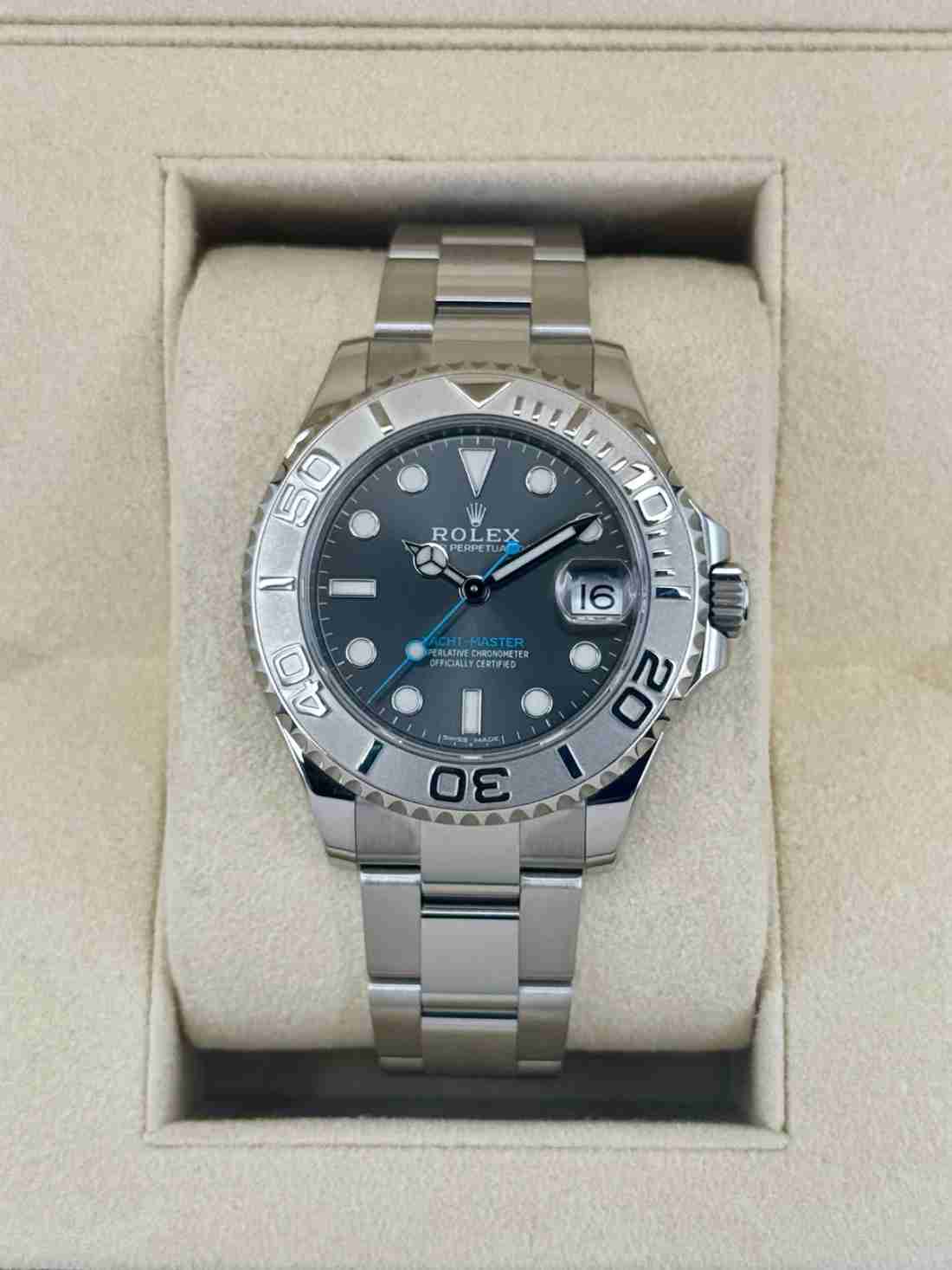 2017 Rolex Yacht-Master 37mm 268622 Stainless Steel Rhodium Dial