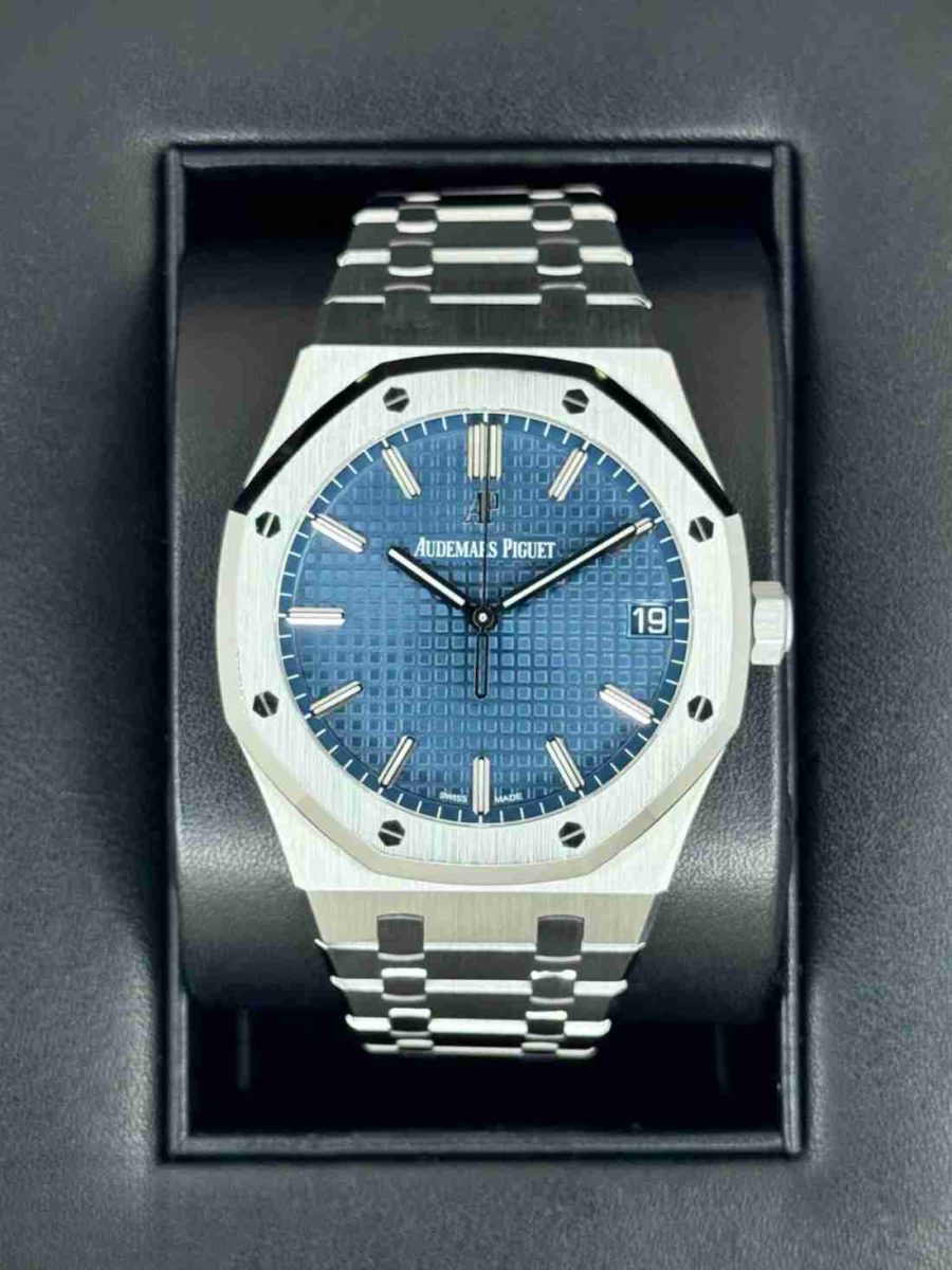 2019 Audemars Piguet Royal Oak 41mm 15500ST Blue Dial