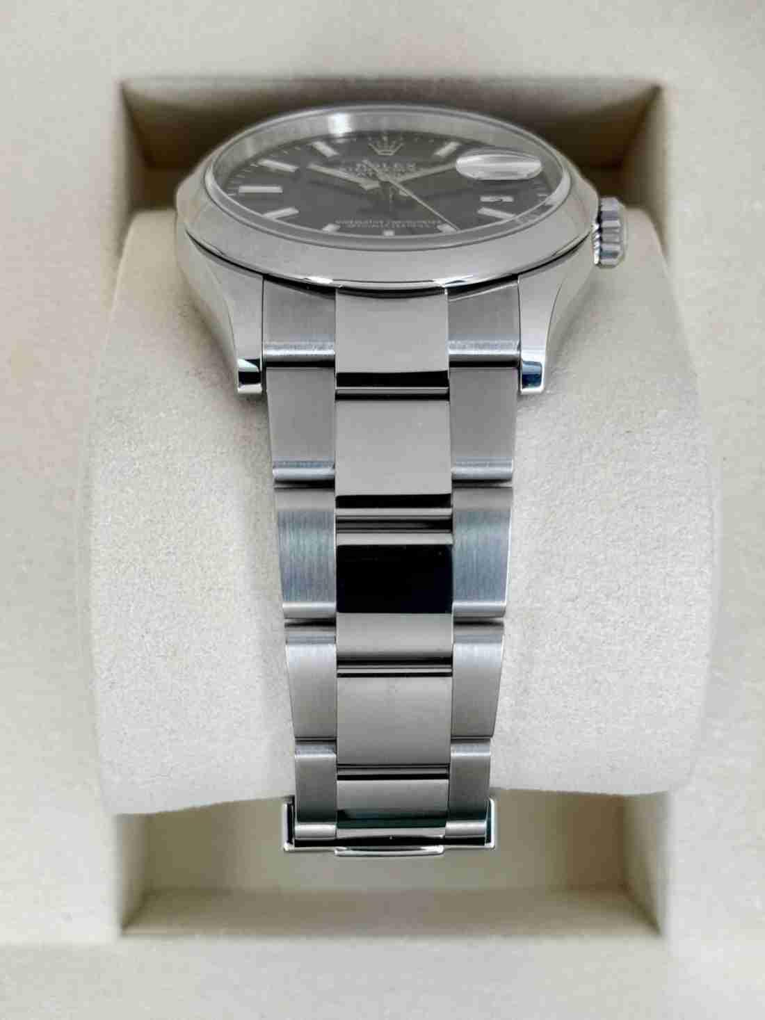 NEW 2026 Rolex Datejust 36mm 126200 Stainless Steel Oyster Blue Dial - Image 3