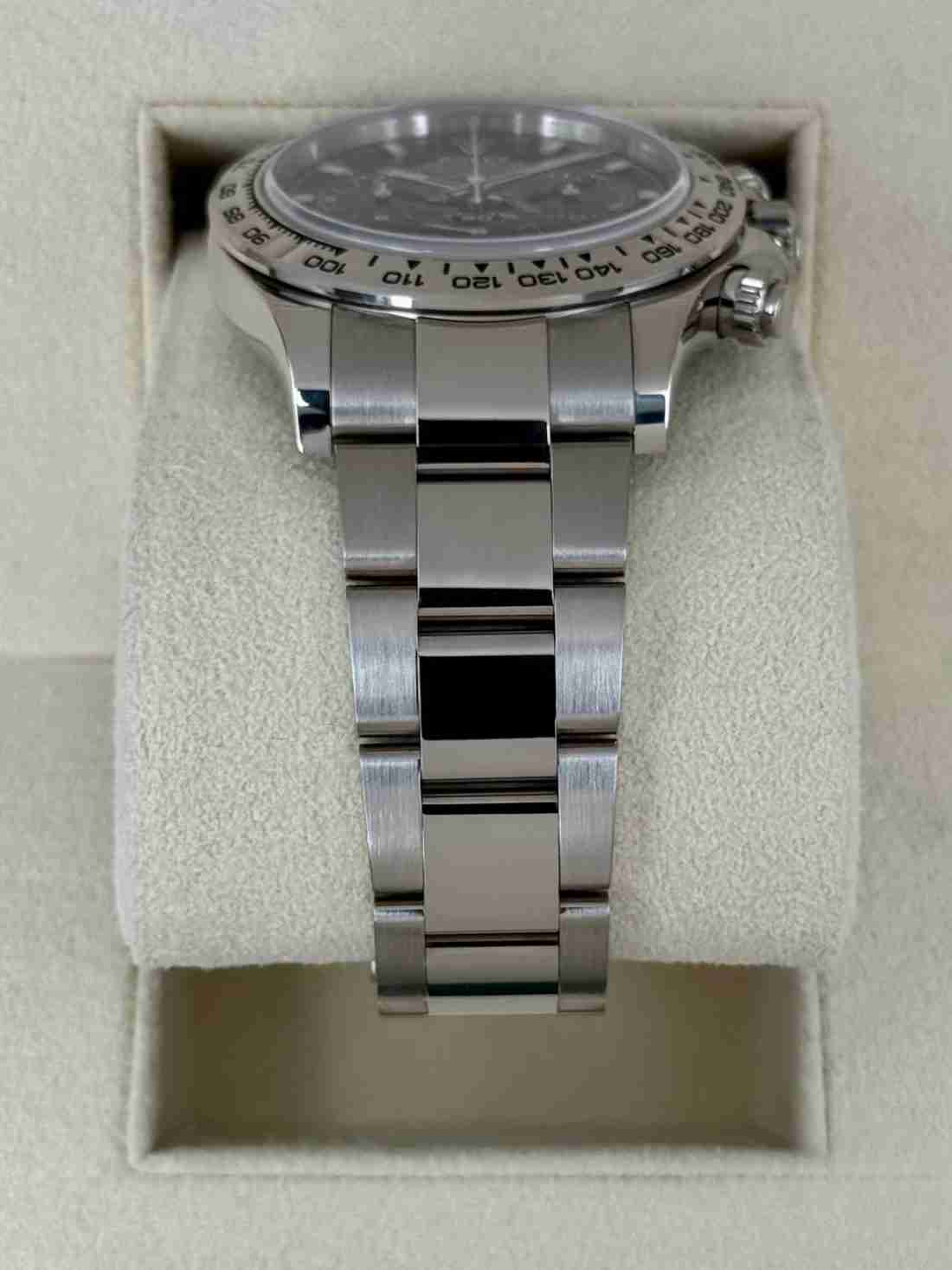 2022 Rolex Daytona 40mm 116509 White Gold Blue Dial - Image 2