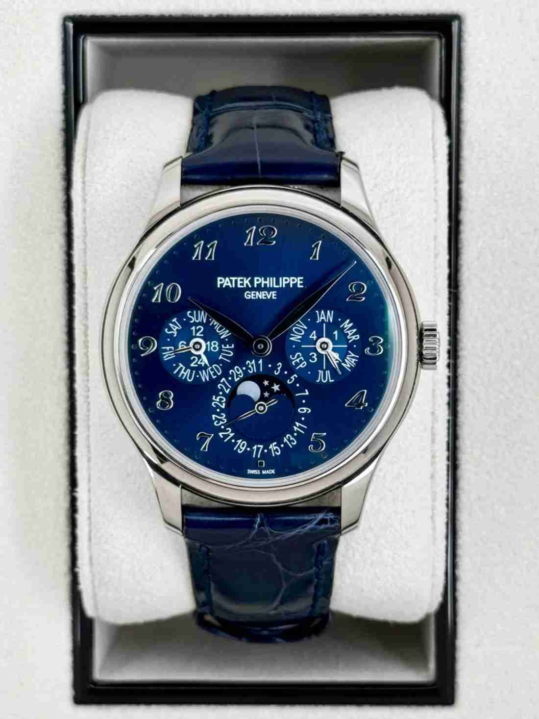 2021 Patek Philippe Perpetual Calendar 39mm 5327G White Gold Blue Dial
