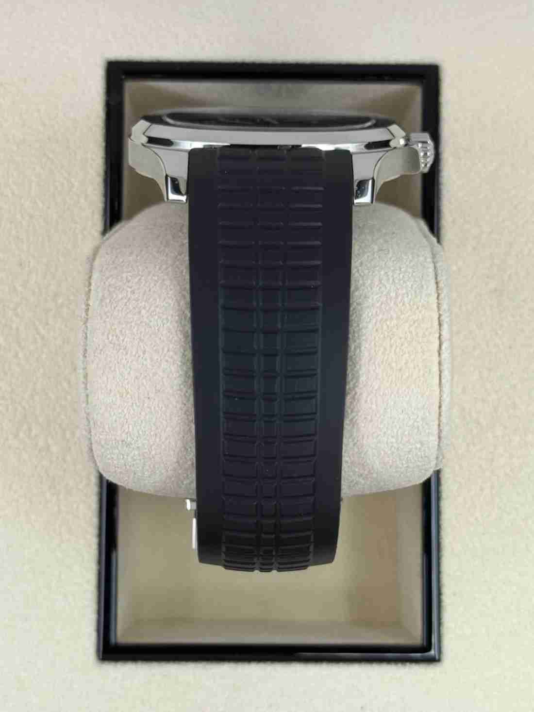 2022 Patek Philippe Aquanaut 5167/1A-001 40mm Stainless Steel Gray Dial - Image 3
