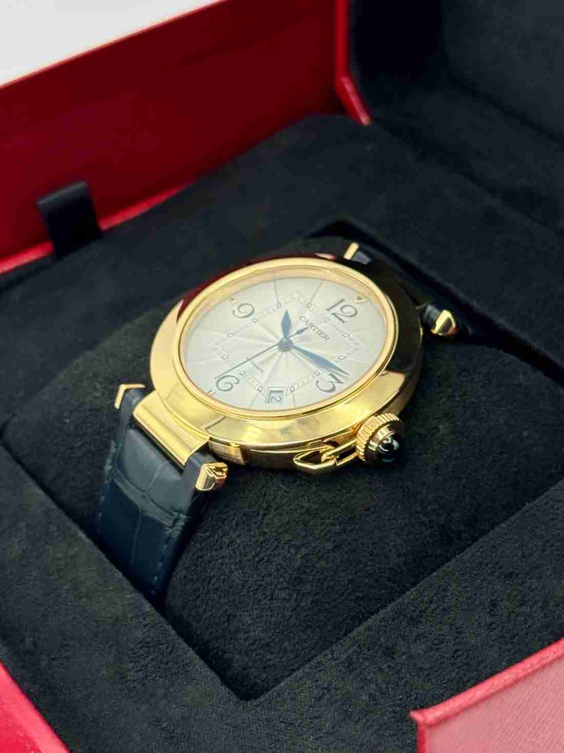 2023 Cartier Pasha 41mm WGPA0007 Yellow Gold Silver Dial - Image 4